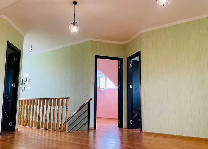 Bazaleti Lake Home